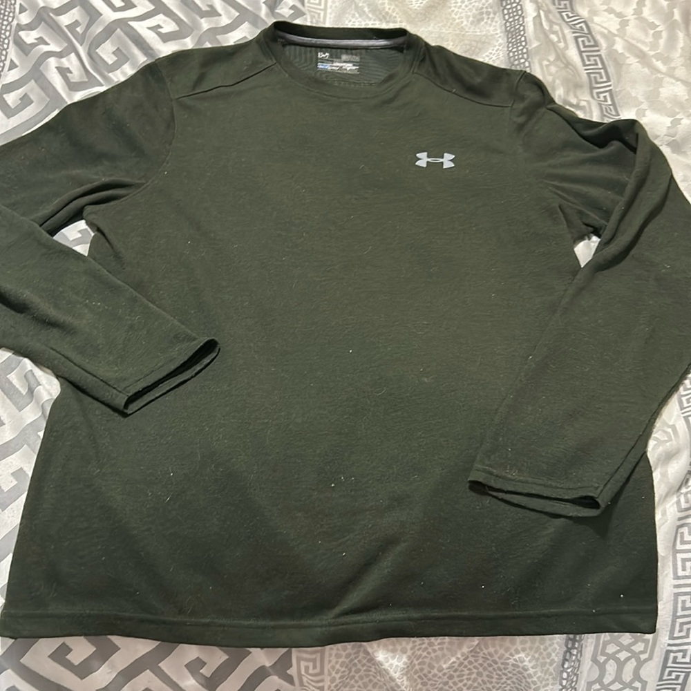Olive Color heat gear under armour size large euc